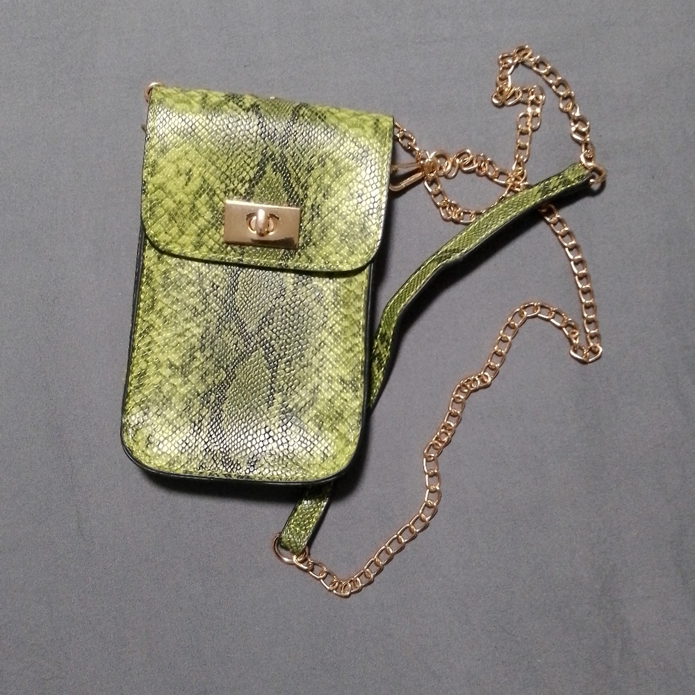 MELLOW WORLD Green Snake Print Crossbody Bag